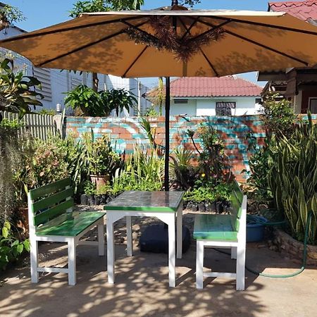 Muangchaem House Hotel Mae Chaem Exterior photo